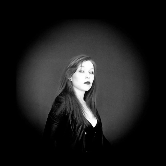 𝕵 𝕬𝖒𝖔 𝕳𝖊𝖓𝖉𝖗𝖎𝖝𝖘 🔮 - Picture 4 of 5